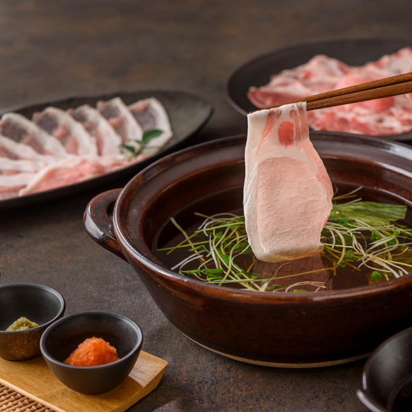 【12263】日本の米育ち金華豚ロース・バラ　二つの味わいしゃぶ鍋ギフト（2人前×2食）JHS-63[冷凍便]