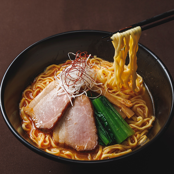 金華豚 濃厚醤油ラーメン・濃厚豚骨ラーメン・濃厚辛味噌ラーメン ３種各２食セット [常温便]