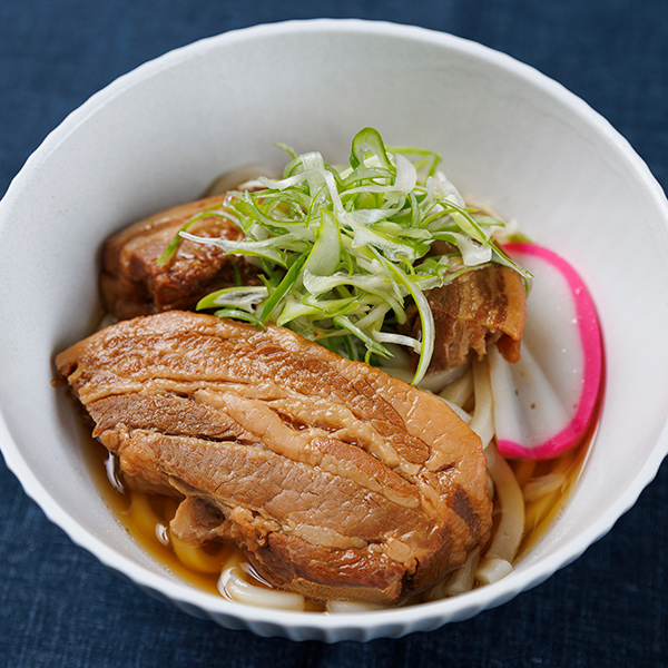 日本の米育ち三元豚　一本角煮