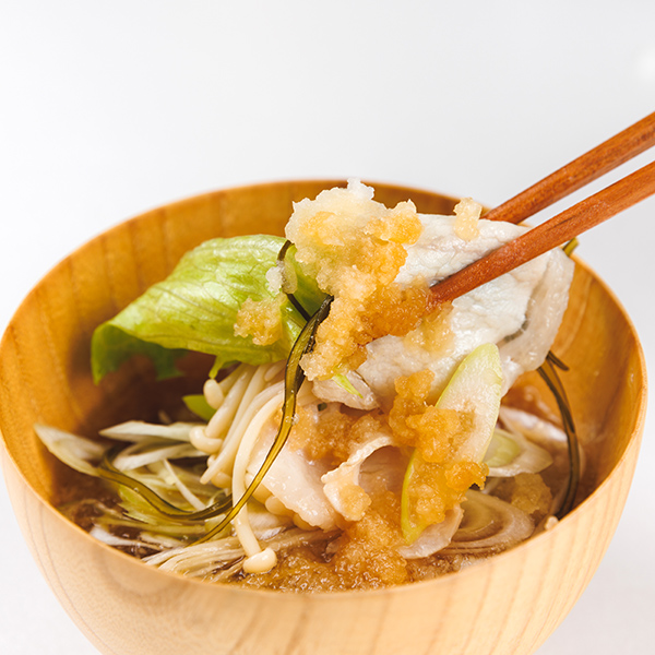 大根おろし×ぽん酢で味わう！日本の米育ち金華豚しゃぶしゃぶギフト [冷凍便]